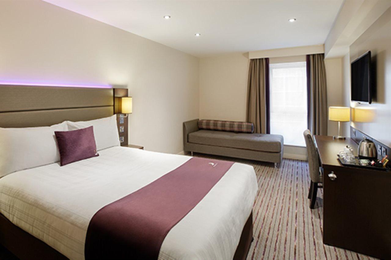 Premier Inn Liverpool Buitenkant foto