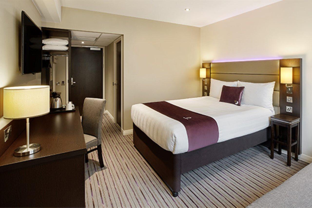 Premier Inn Liverpool Buitenkant foto