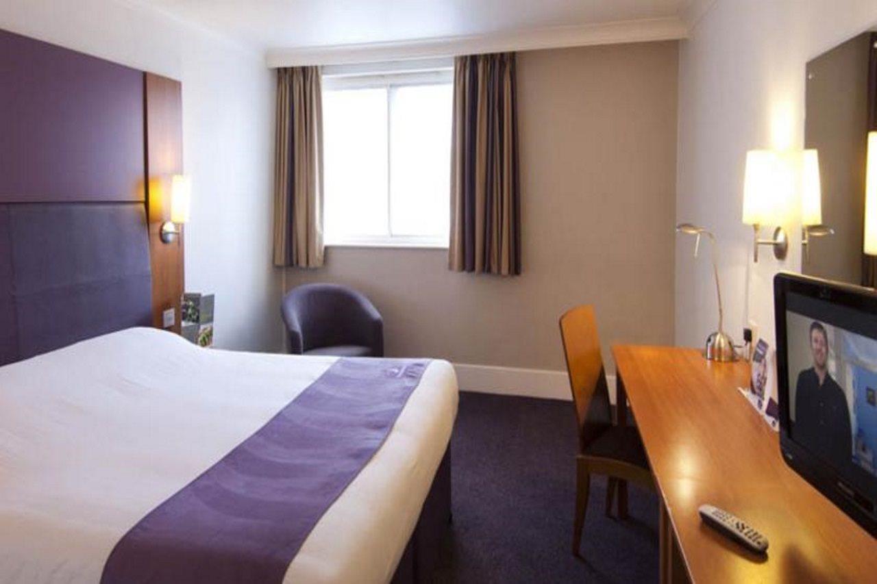 Premier Inn Liverpool Buitenkant foto