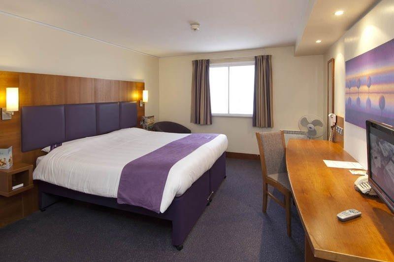 Premier Inn Liverpool Buitenkant foto